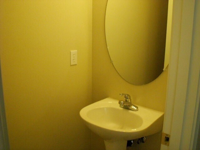 Building Photo - Gorgeous Single Family home in great condition with private patio at unbeatable Price!  - Coming ...