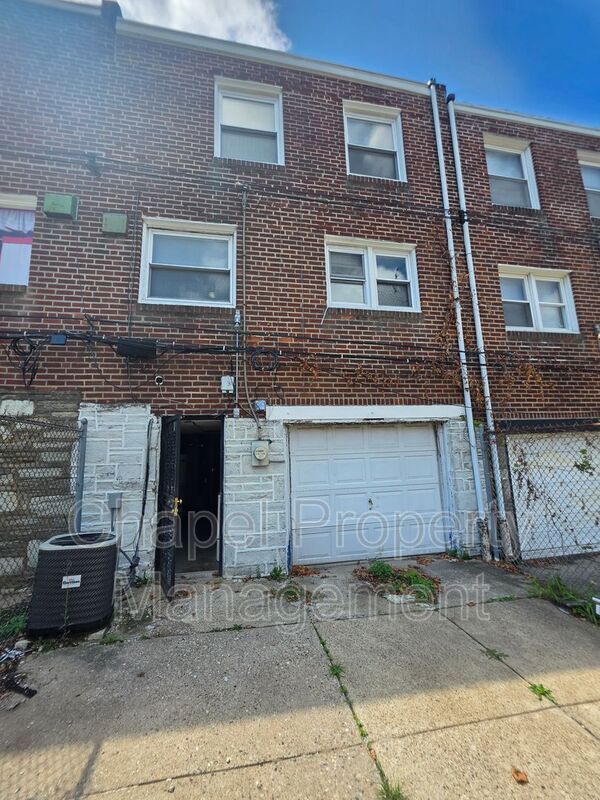 Building Photo - 7943 Temple Rd