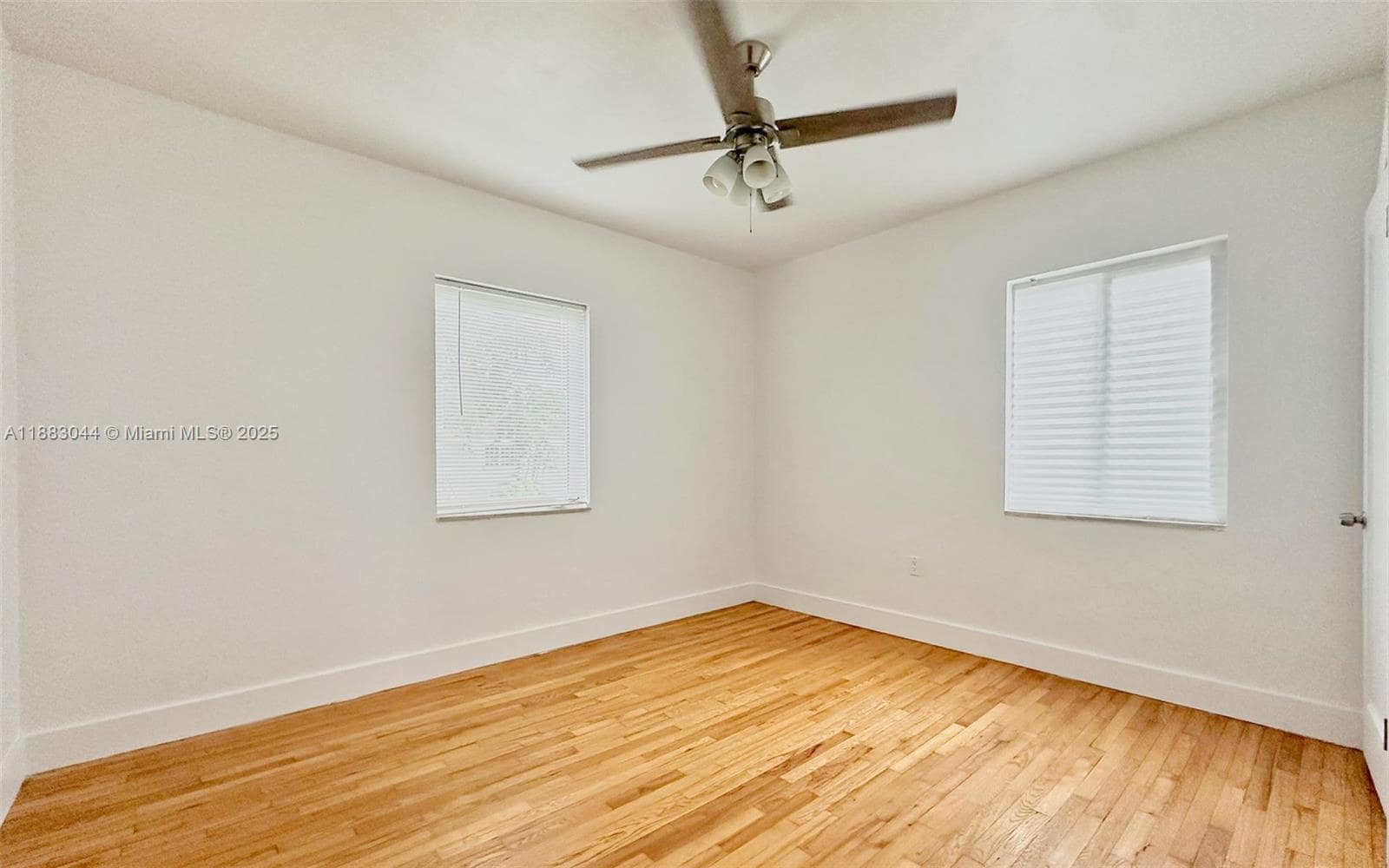 Building Photo - 3770 SW 27th St