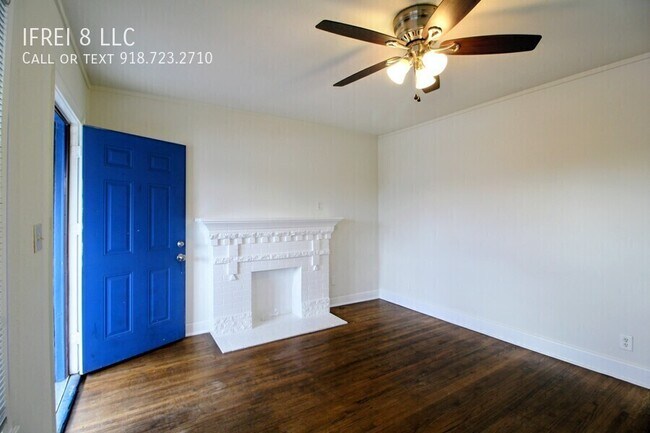 Building Photo - 2865 E Admiral Pl