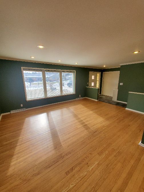 Building Photo - 8862 N Malibu Dr
