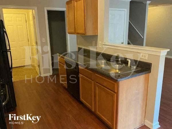 Building Photo - 736 Shadow Lake Dr