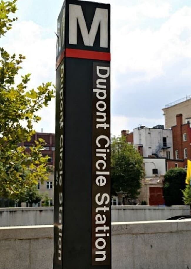 Building Photo - Centrally Located Junior One Bedroom in Georgetown/Dupont border. UTILITIES INCLUDED