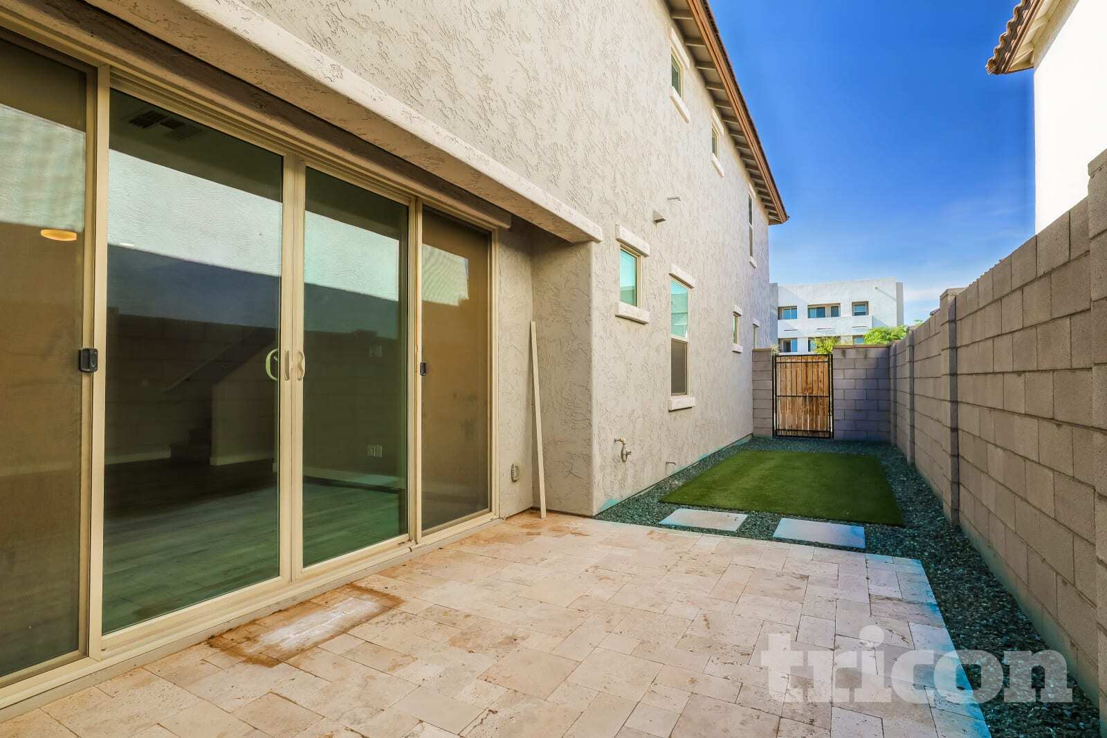 Building Photo - 4817 S Mole