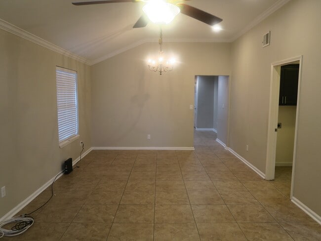 Building Photo - 1606 Quail Run