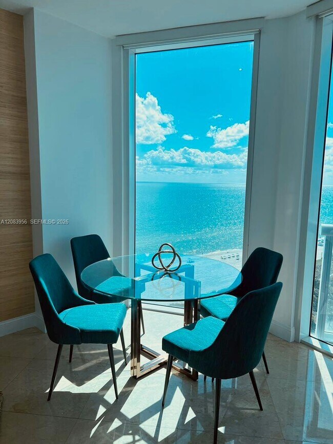 Building Photo - 6515 Collins Ave