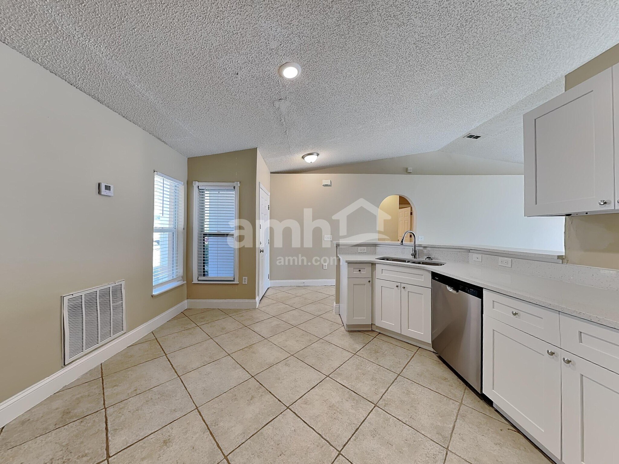 Building Photo - 574 Wekiva Bluff St