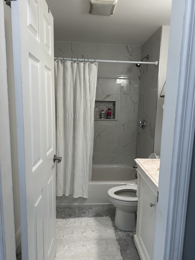 Bathroom Updated 7/24 - 77 W Eagle St