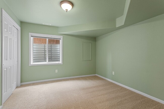 Building Photo - 625 S Snowmass Cir