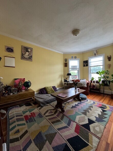 Building Photo - 45 Iffley Rd