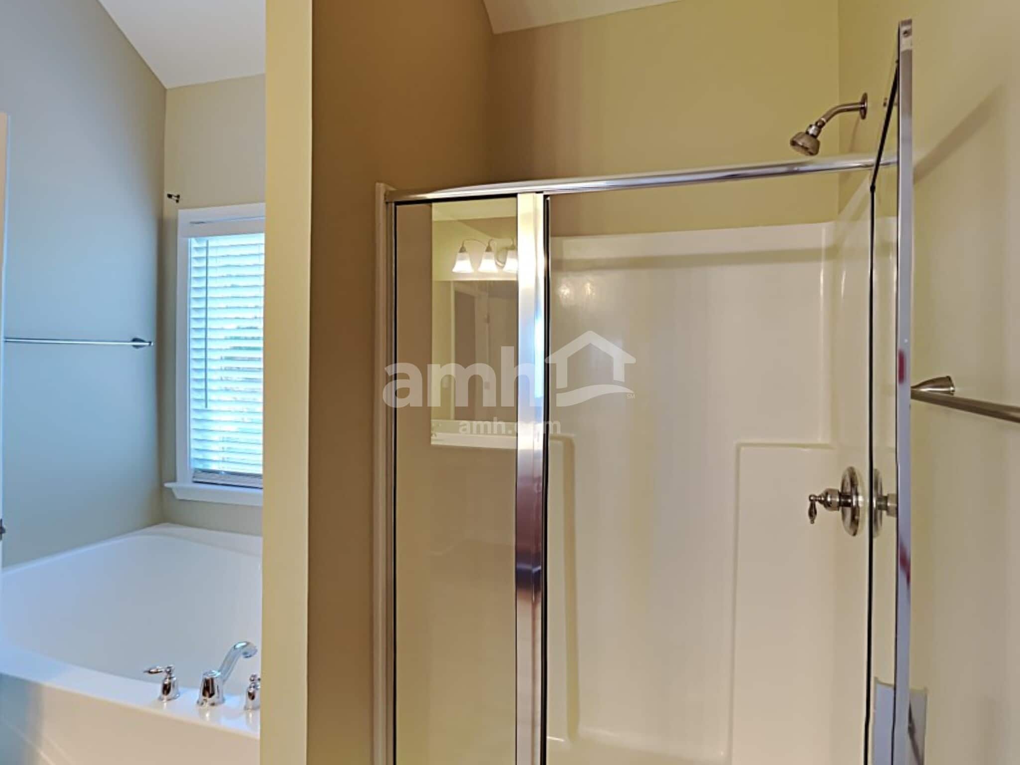 Building Photo - 916 Swallowtail View