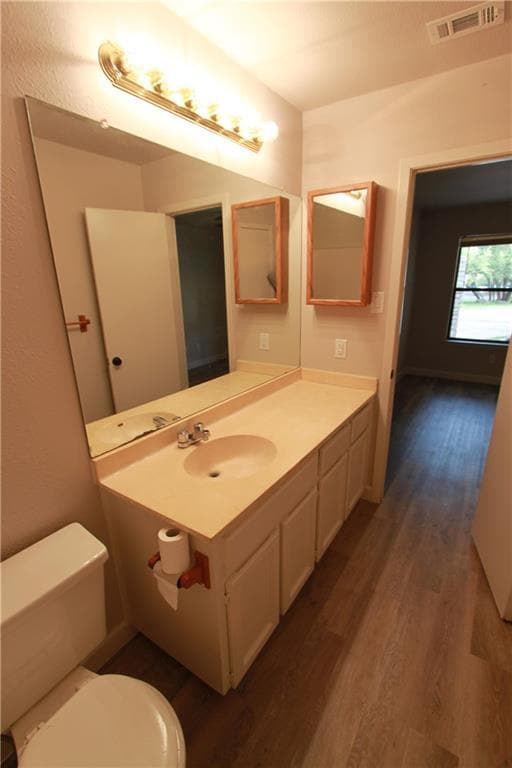 Building Photo - 6505 Columbia Oaks Ct