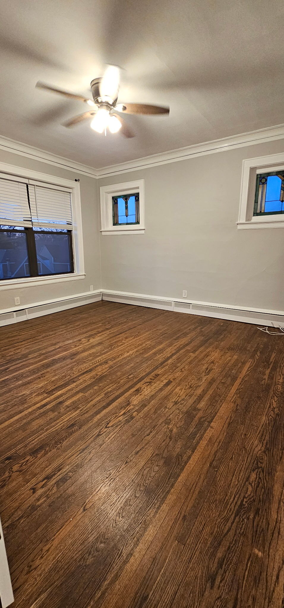 Building Photo - 3823 N Drake Ave