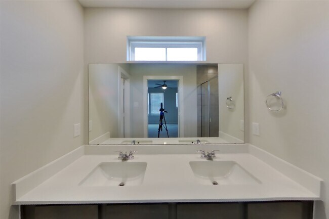 Building Photo - 22804 Frassino Pl