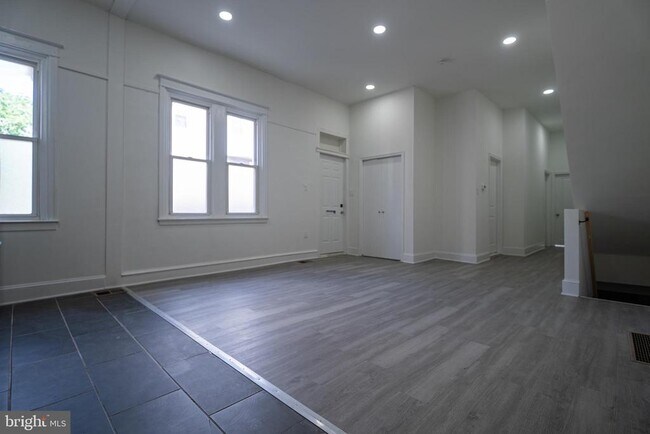 Building Photo - 2410 Wharton St
