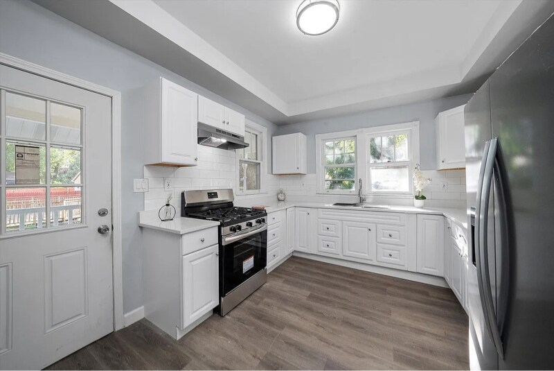 Building Photo - 628 S Liberty St