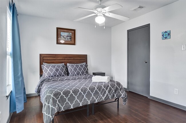 Building Photo - 2311 Chelsea Knoll Ln