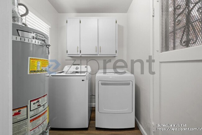 Building Photo - 3606 Barrett Ave