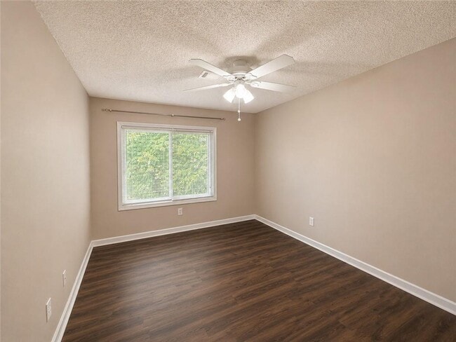 Building Photo - 5065 Sand Wedge Cir