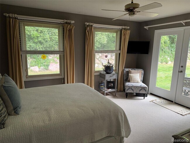 Building Photo - 7670 Golden Hill Ct