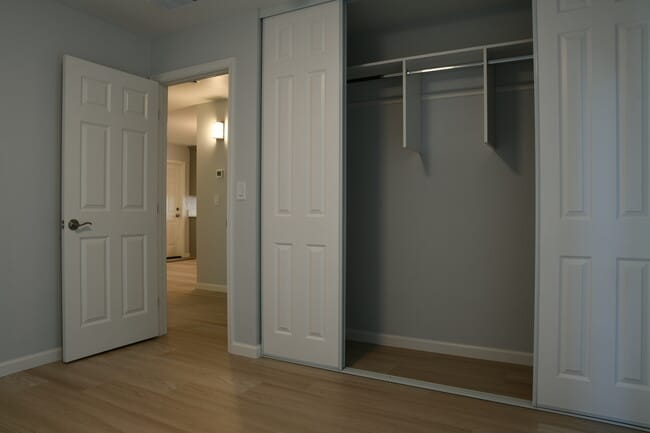 Building Photo - 145 Evergreen Way