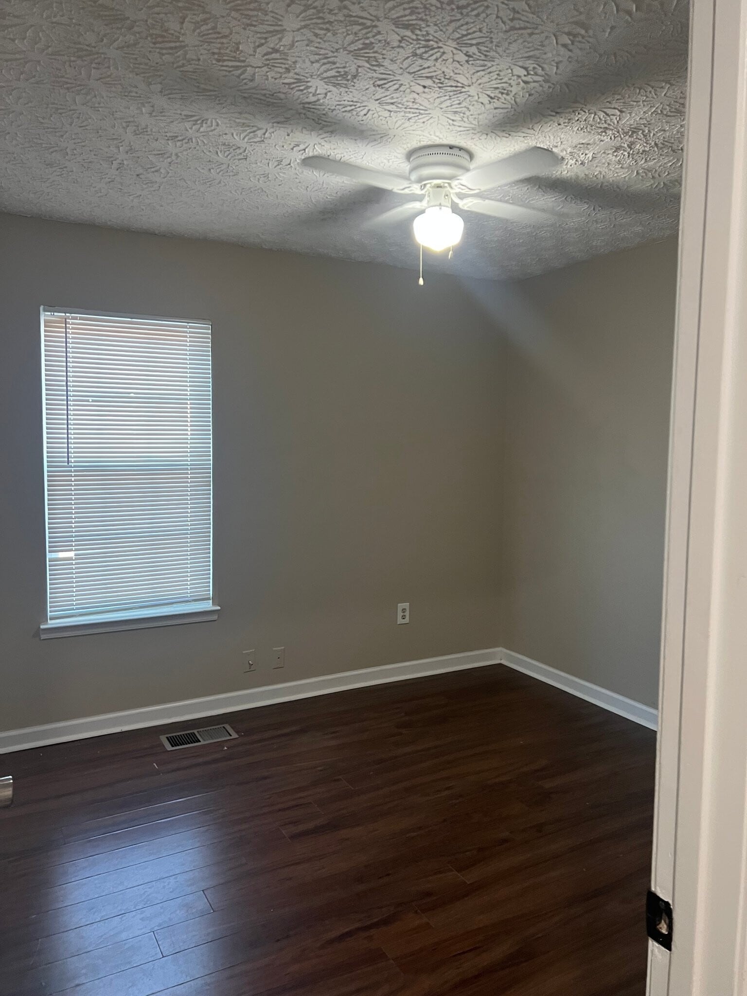Building Photo - 3543 N Hopkins Ct