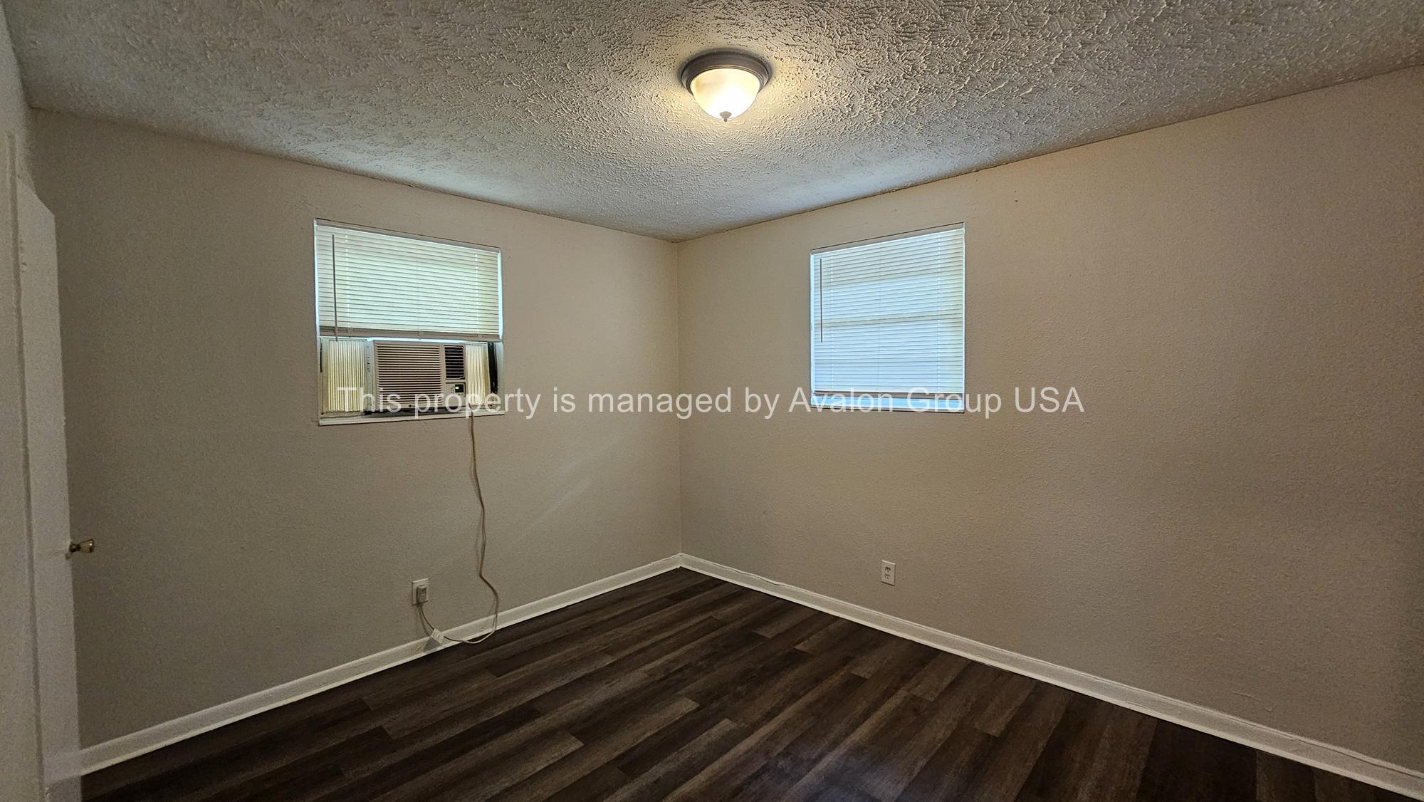 Building Photo - 1716 Whitner St