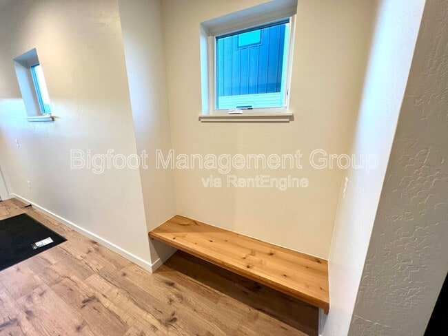 Building Photo - 2332 Shorthorn Ave