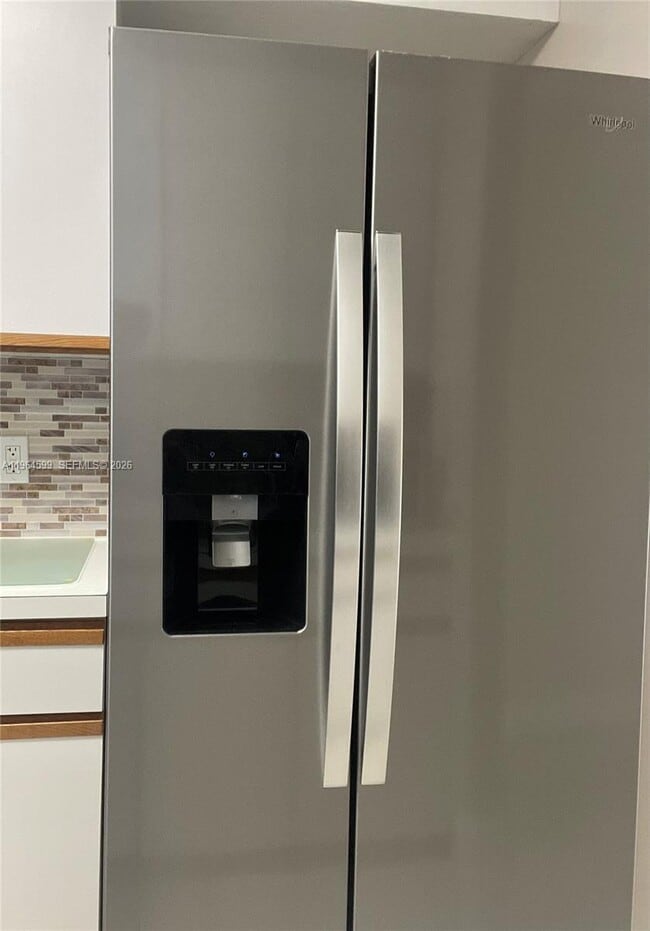 Building Photo - 1251 SW 125th Ave