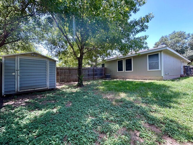 Building Photo - 3007 Kestrel Dr