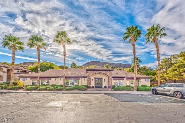 Building Photo - 231 W Horizon Ridge Pkwy