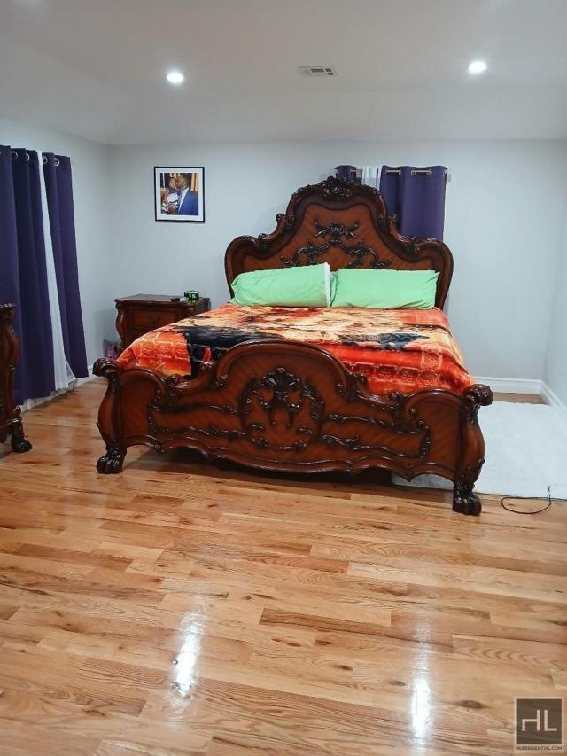 Building Photo - 4 bedroom in QUEENS NY 11434