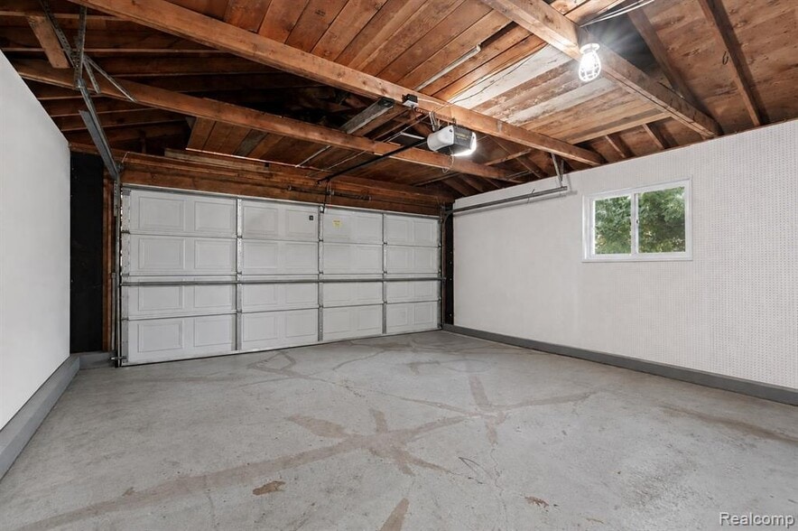 Building Photo - 6511 Timber Ridge Dr