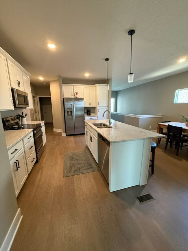 Building Photo - New Gretna Listing!