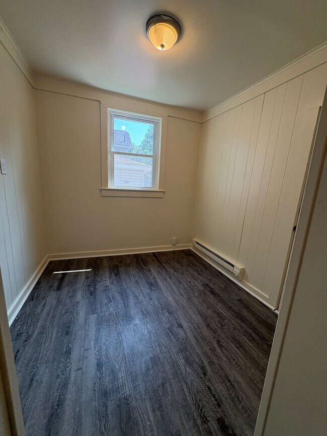 Building Photo - 267 Brodhead Ave