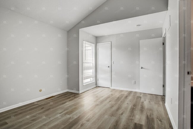 Building Photo - **Spacious 3-Bedroom Townhome with Partial...