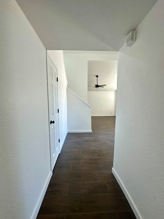 Building Photo - 7979 Starry Night Dr