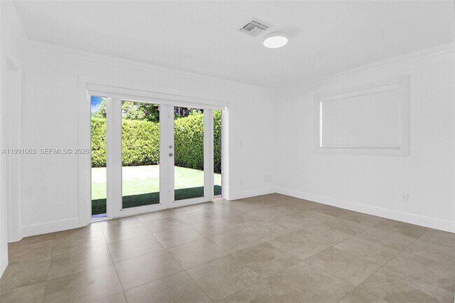 Building Photo - 8975 SW 83rd St