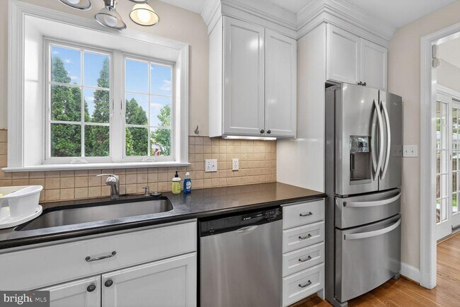 Building Photo - 5105 34th St NW