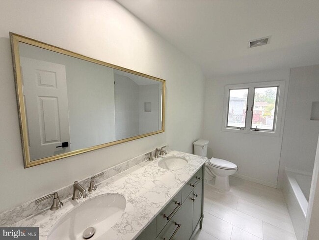 Building Photo - 7 Orchid Ln