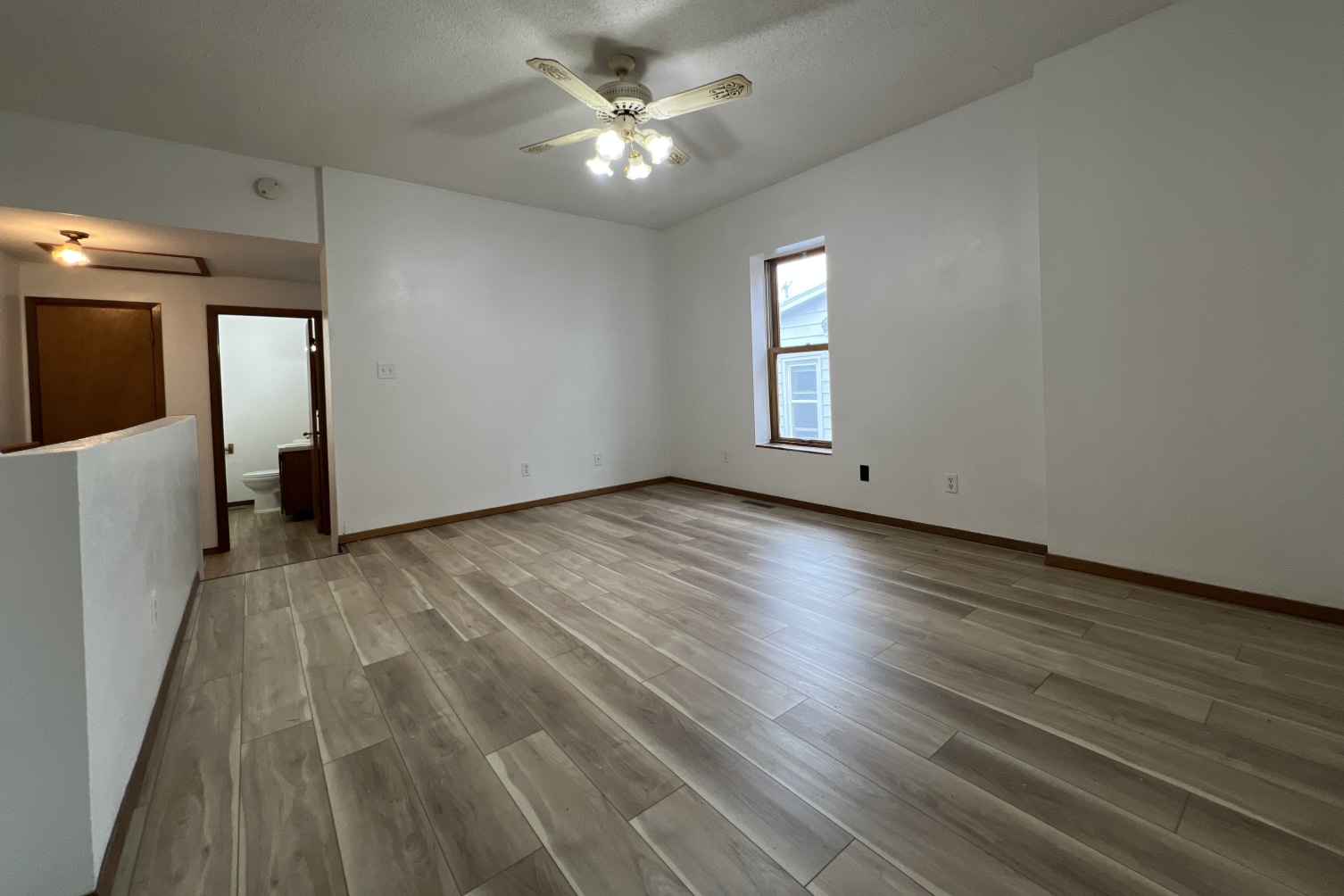 Building Photo - 455 W Locust St