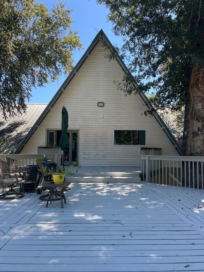 Building Photo - 1411 LA-27