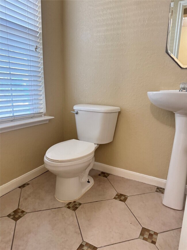 Building Photo - 15711 Western Skies Dr