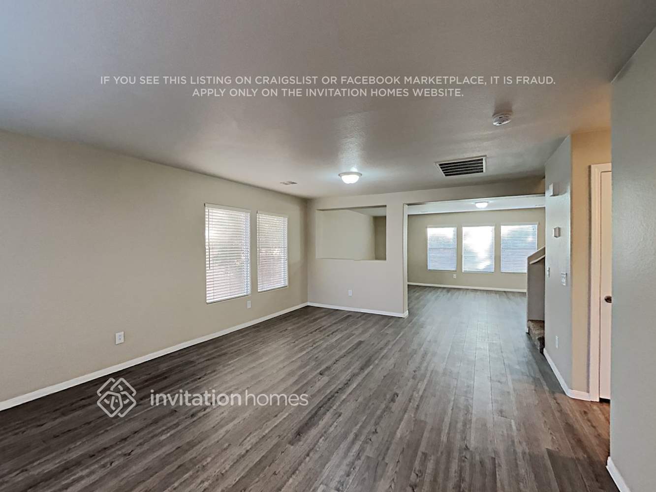 Building Photo - 11575 W Aruba Beach Ave