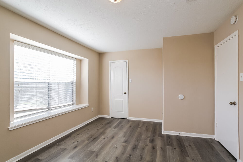 Building Photo - 19919 Big Timber Dr