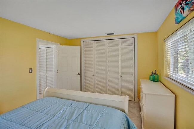 Building Photo - 3406 Robbins Rd