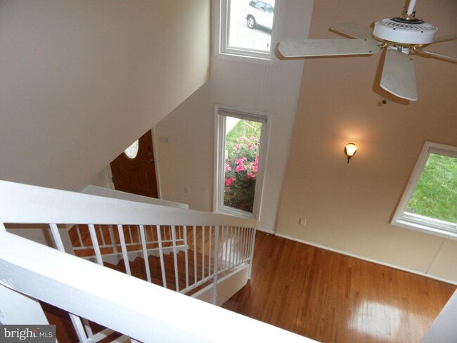 Building Photo - 21 Monarch Dr
