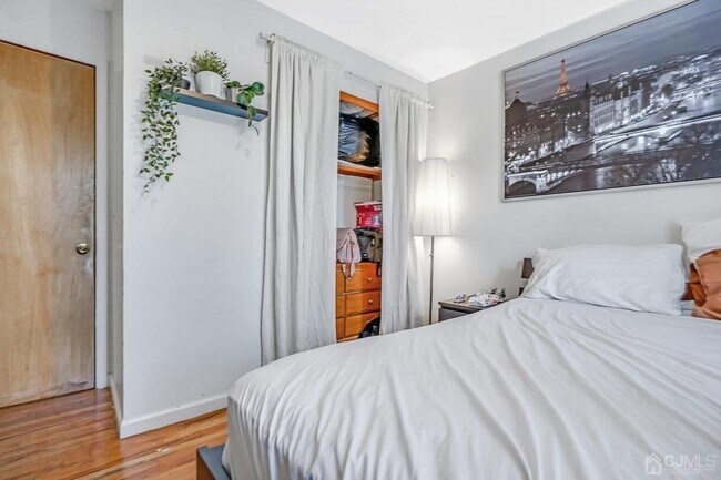 Building Photo - 125 Elizabeth Ave