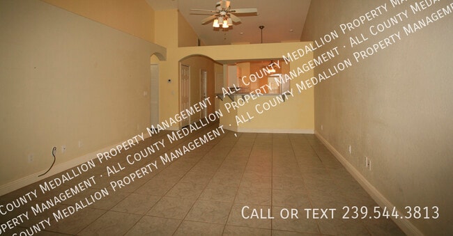 Building Photo - 606 SE 6th Terrace