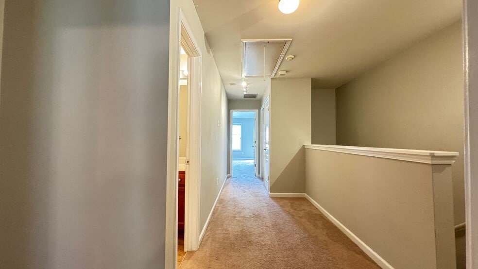 Building Photo - 6190 Elmshorn Way